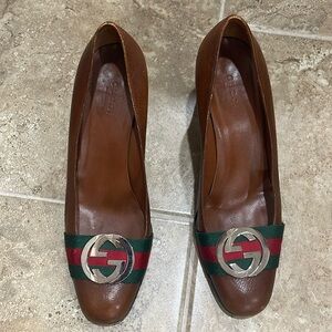 Amazing 90s vintage Gucci pumps size 9